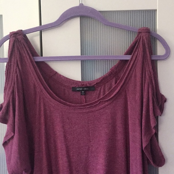 Relaxed fit cold shoulder top - Picture 2 of 2